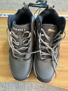 And1  Men’s size 7 Gray High-Top Sneakers